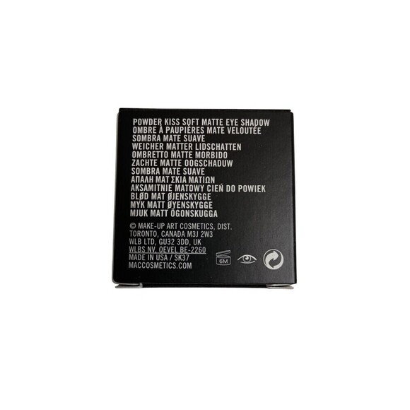 MAC Powder Kiss Soft Matte Eye Shadow Good Jeans 0.05 Oz 1.5 G New in Box - Picture 2 of 5